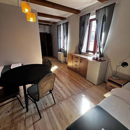 Gosciniec Folkier Hostel Zgierz Kültér fotó