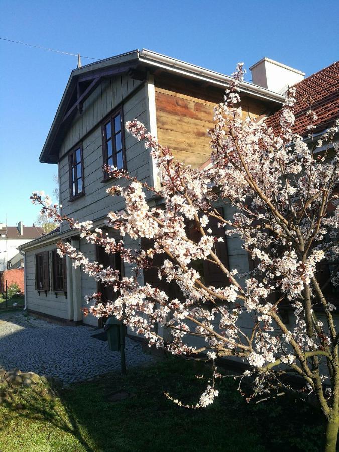 Gosciniec Folkier Hostel Zgierz Kültér fotó