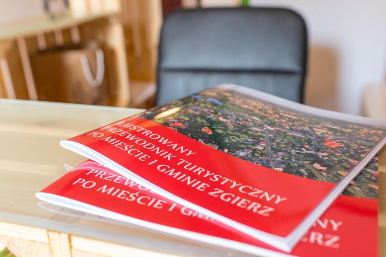Gosciniec Folkier Hostel Zgierz Kültér fotó