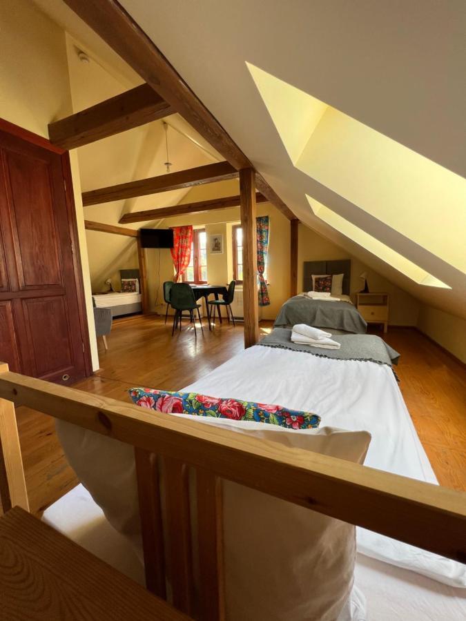 Gosciniec Folkier Hostel Zgierz Kültér fotó