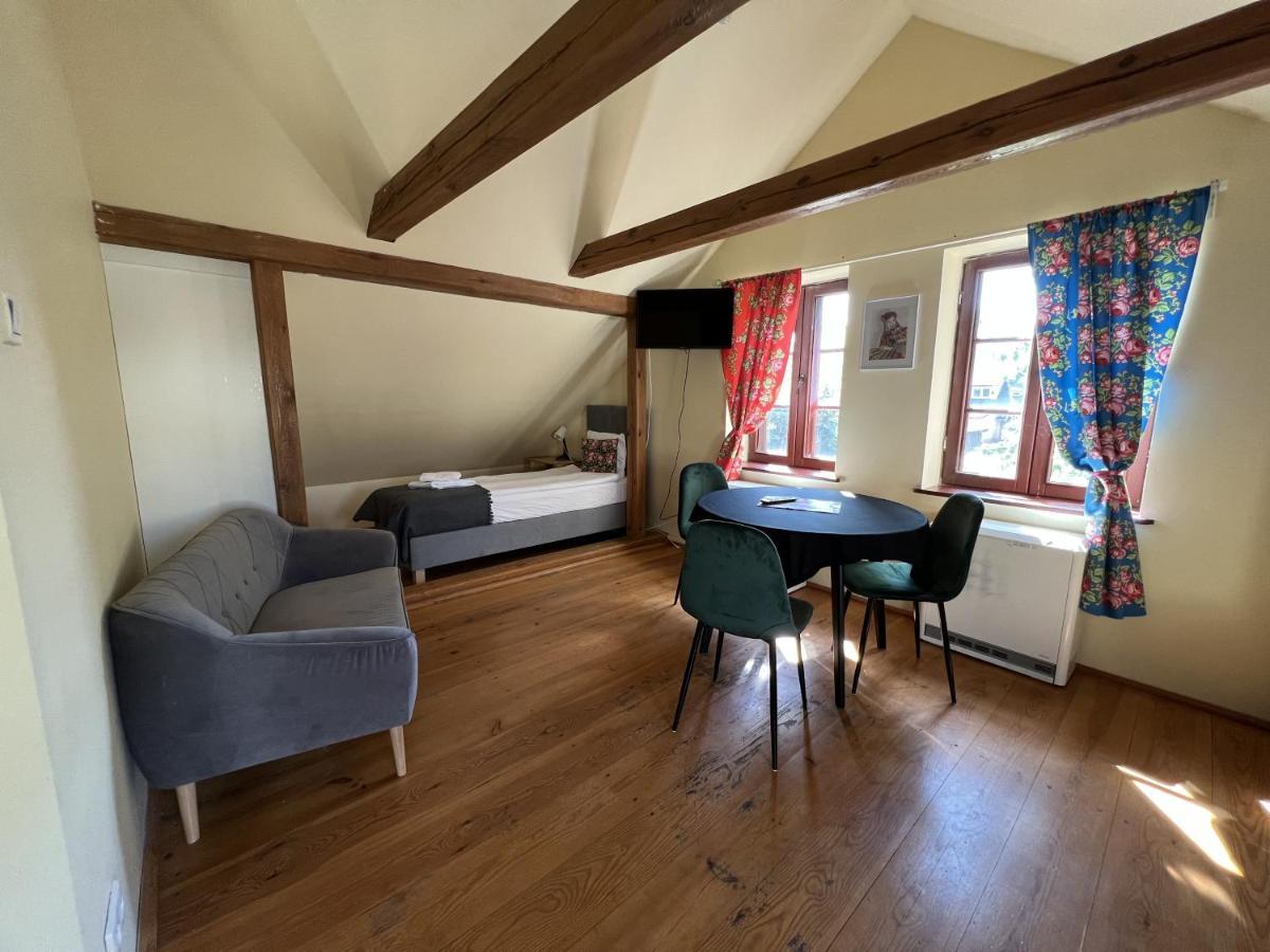 Gosciniec Folkier Hostel Zgierz Kültér fotó